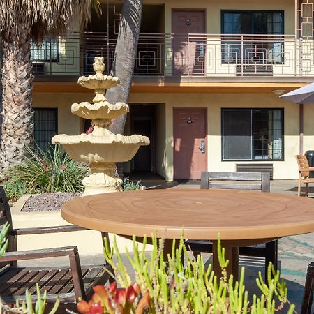 Studio City Court Yard Hotel Dış mekan fotoğraf