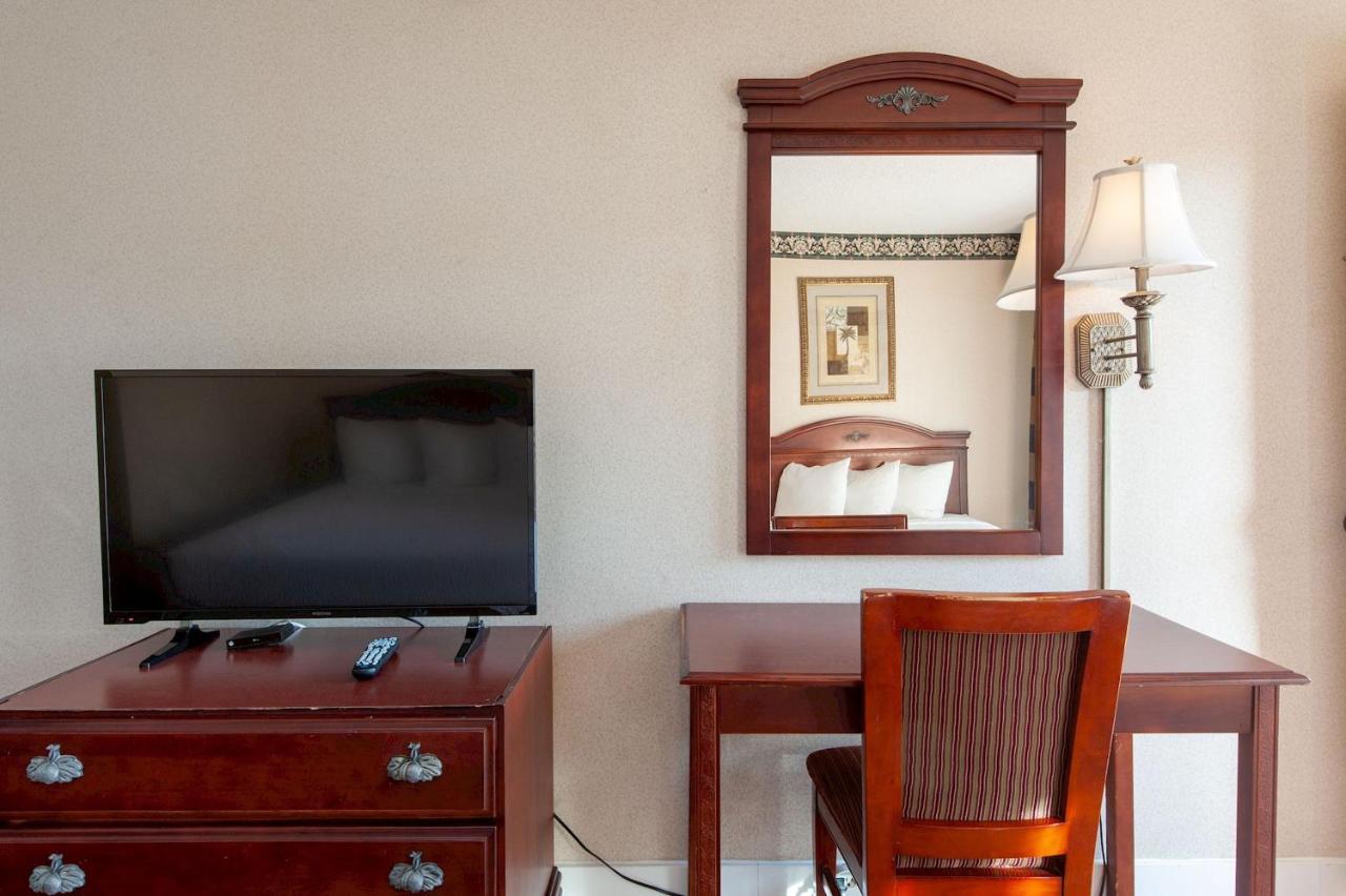 Studio City Court Yard Hotel Dış mekan fotoğraf