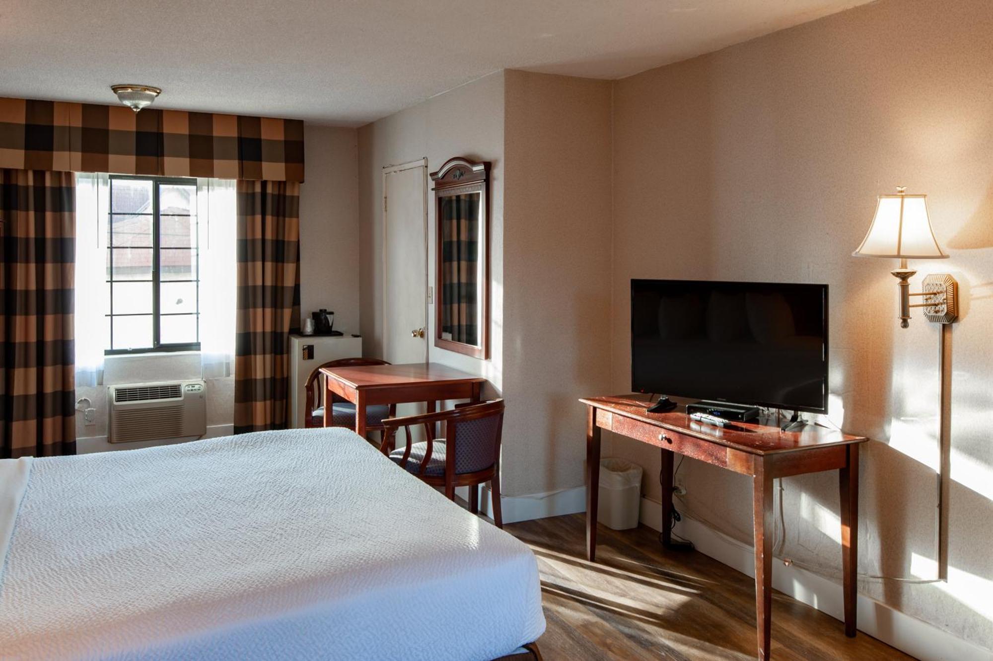 Studio City Court Yard Hotel Dış mekan fotoğraf