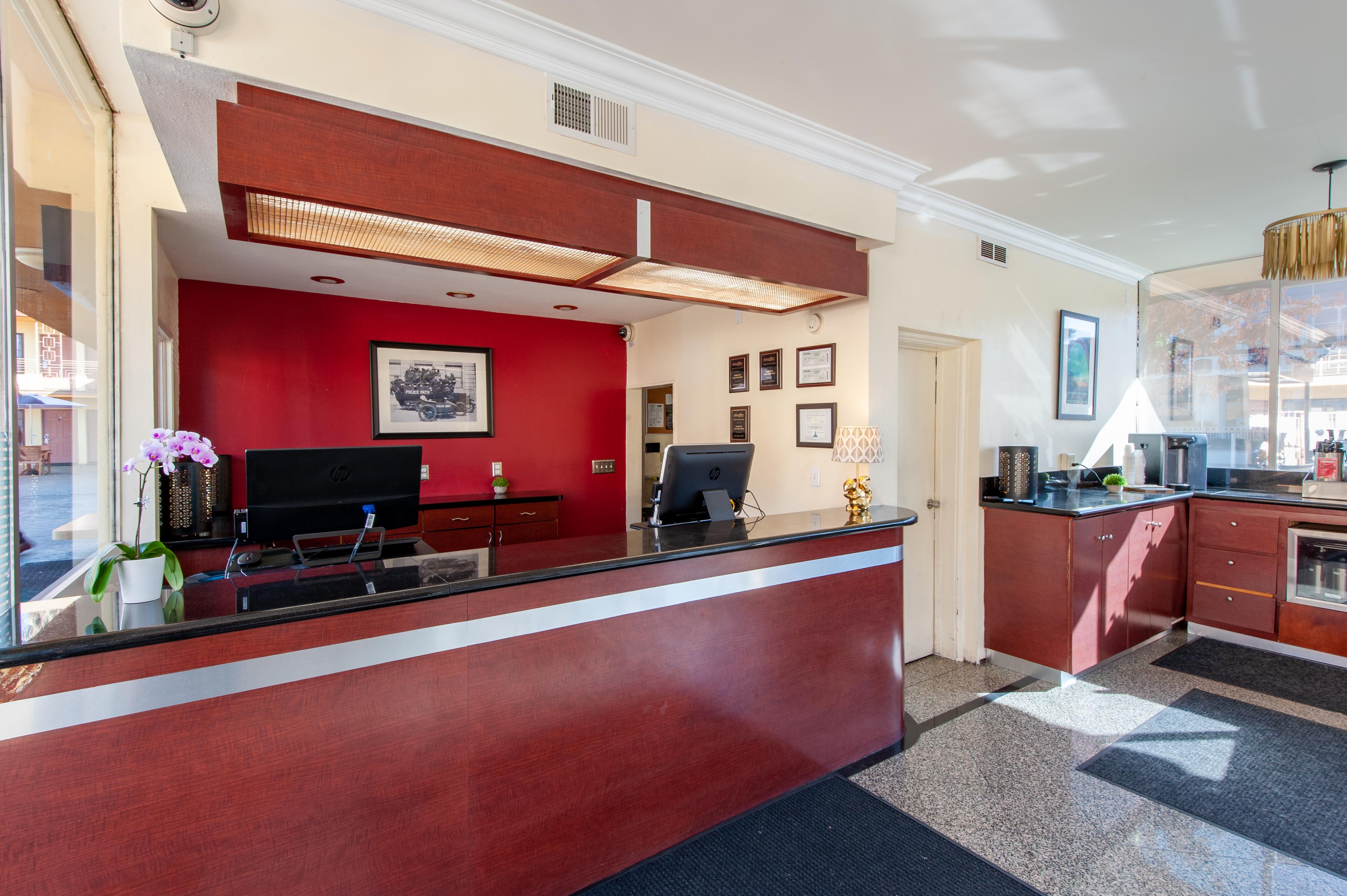 Studio City Court Yard Hotel İç mekan fotoğraf